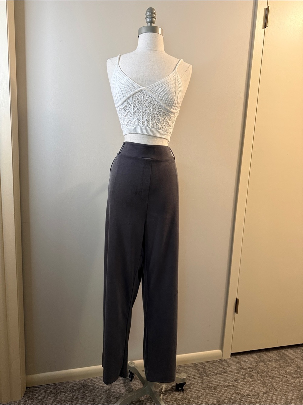 High-Rise Wide Leg Pants in Charcoal